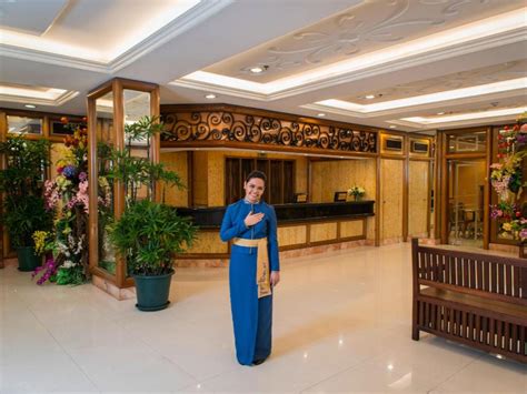 hotel in pasay taft|Hotels near Taft Avenue MRT Station, Manila .